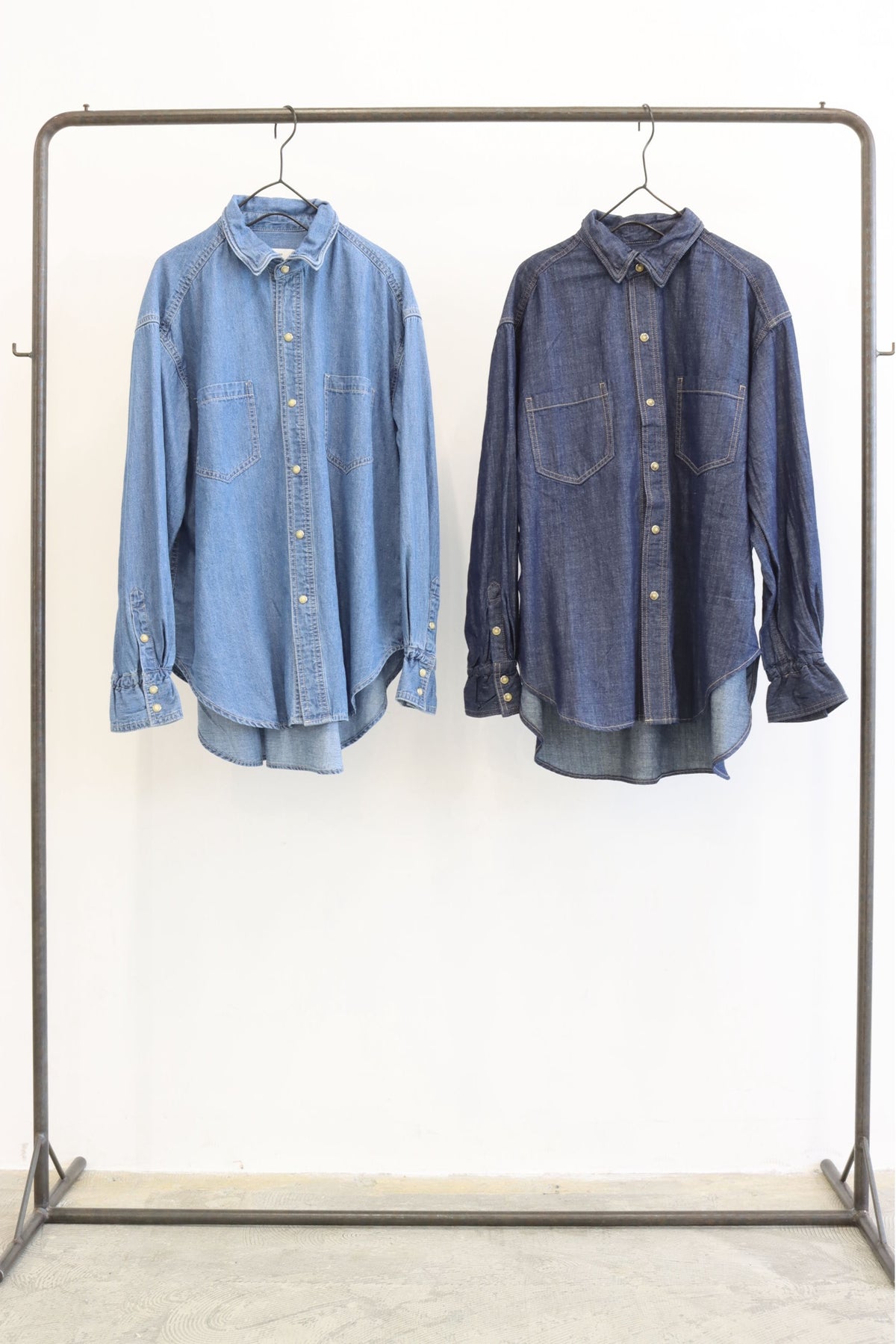 【LE MELANGE| '27 Spring Collection】 5. 50Z LIGHT DENIM シャツシャツ 84432025/2月上旬から2月下旬発送予定