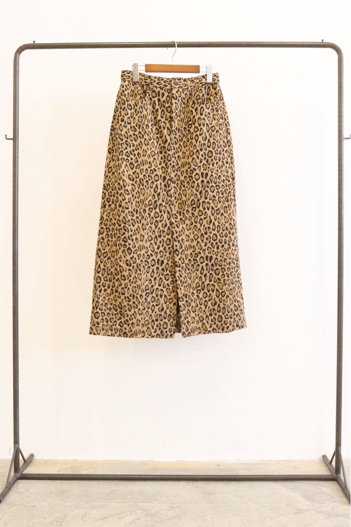 【LE MELANGE| '27 Spring Collection】レオパード柄セミタイトロングスカート 8713303/2月下旬から3月中旬発送予定