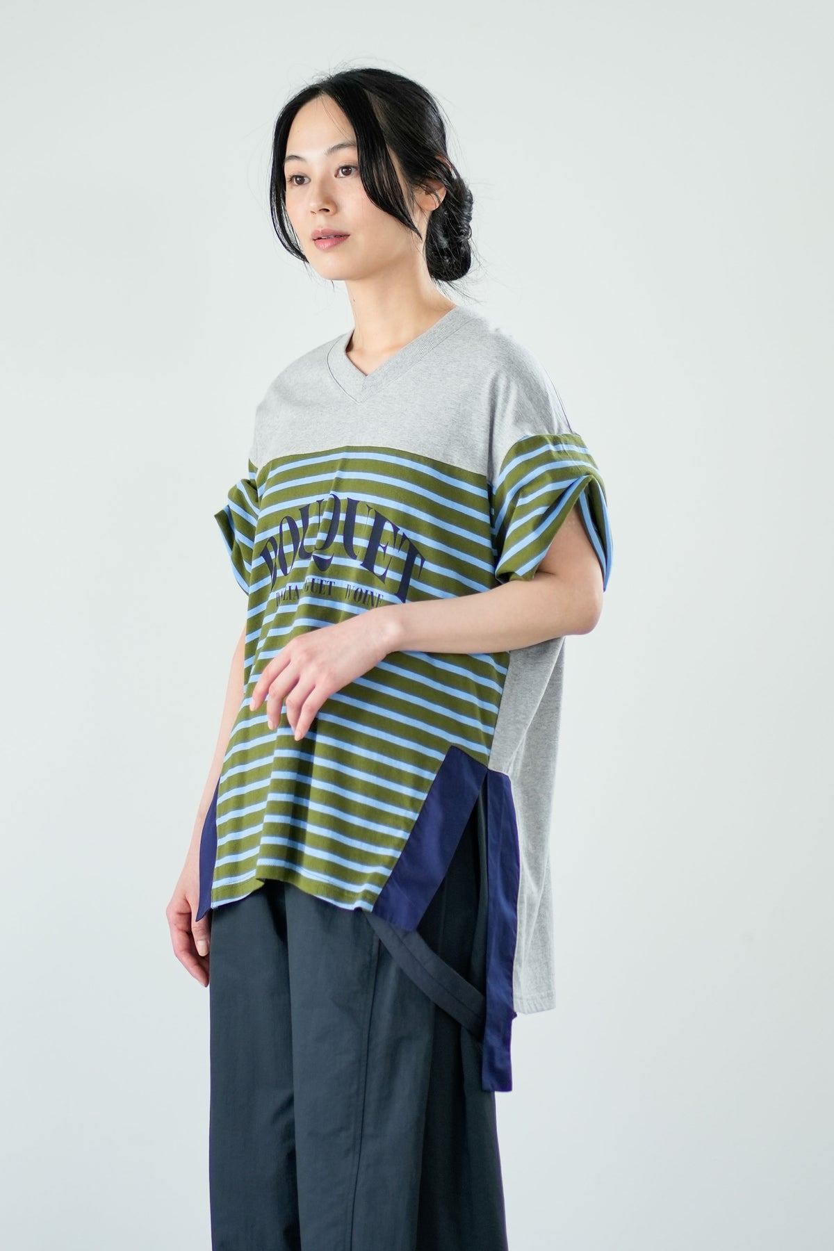 【Lallia Mu】 VネックボーダービックTシャツ 2711536／3月上旬～3月中旬発送予定