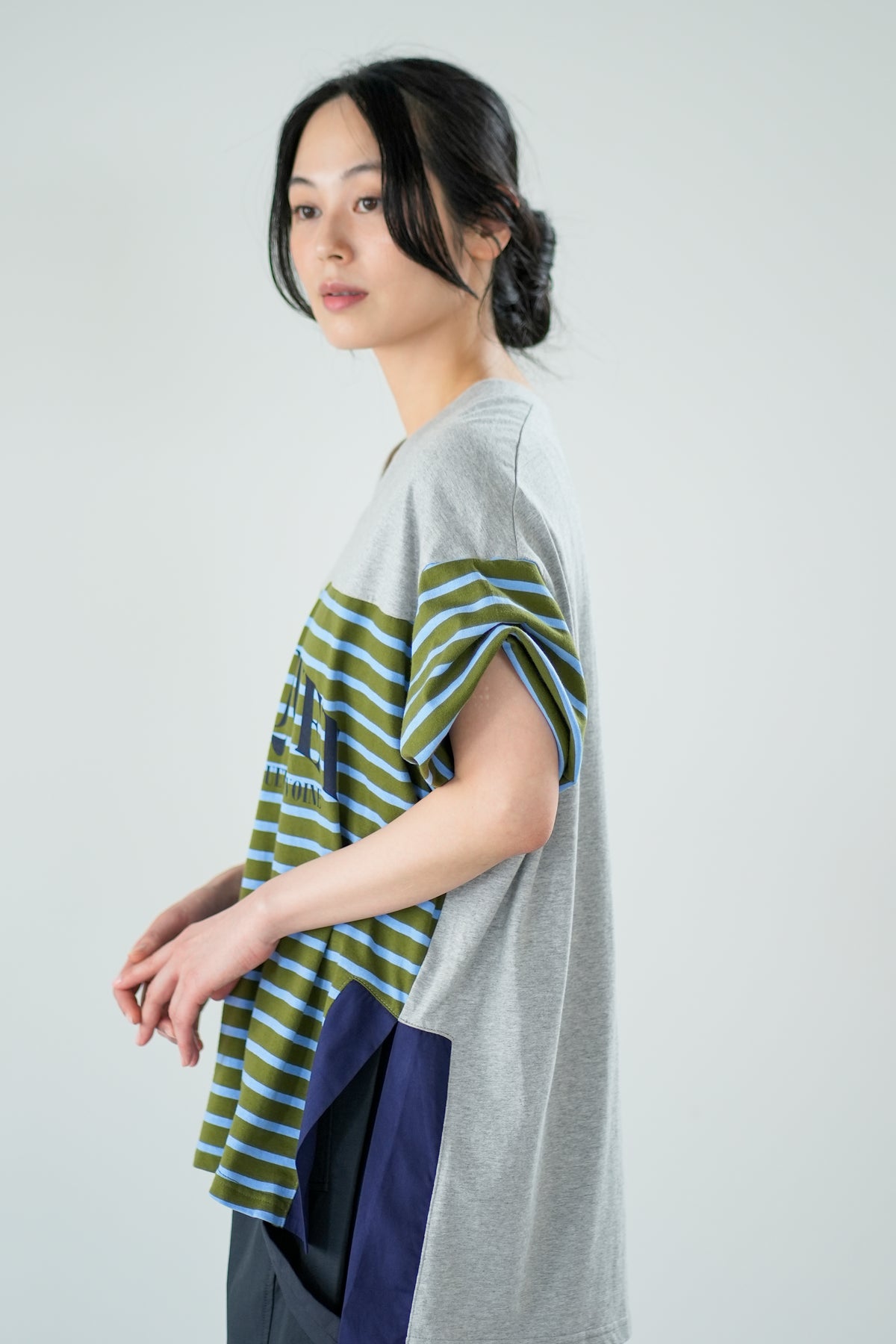 【Lallia Mu】 VネックボーダービックTシャツ 2711536／3月上旬～3月中旬発送予定