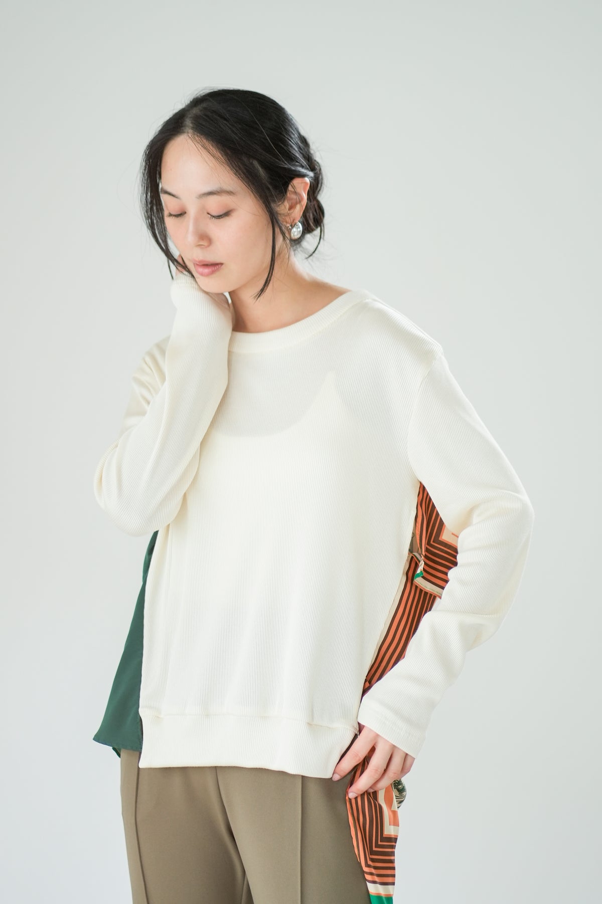 【Lallia Mu】 バックスカーフリブニットソー 2711544／2月上旬～2月中旬発送予定