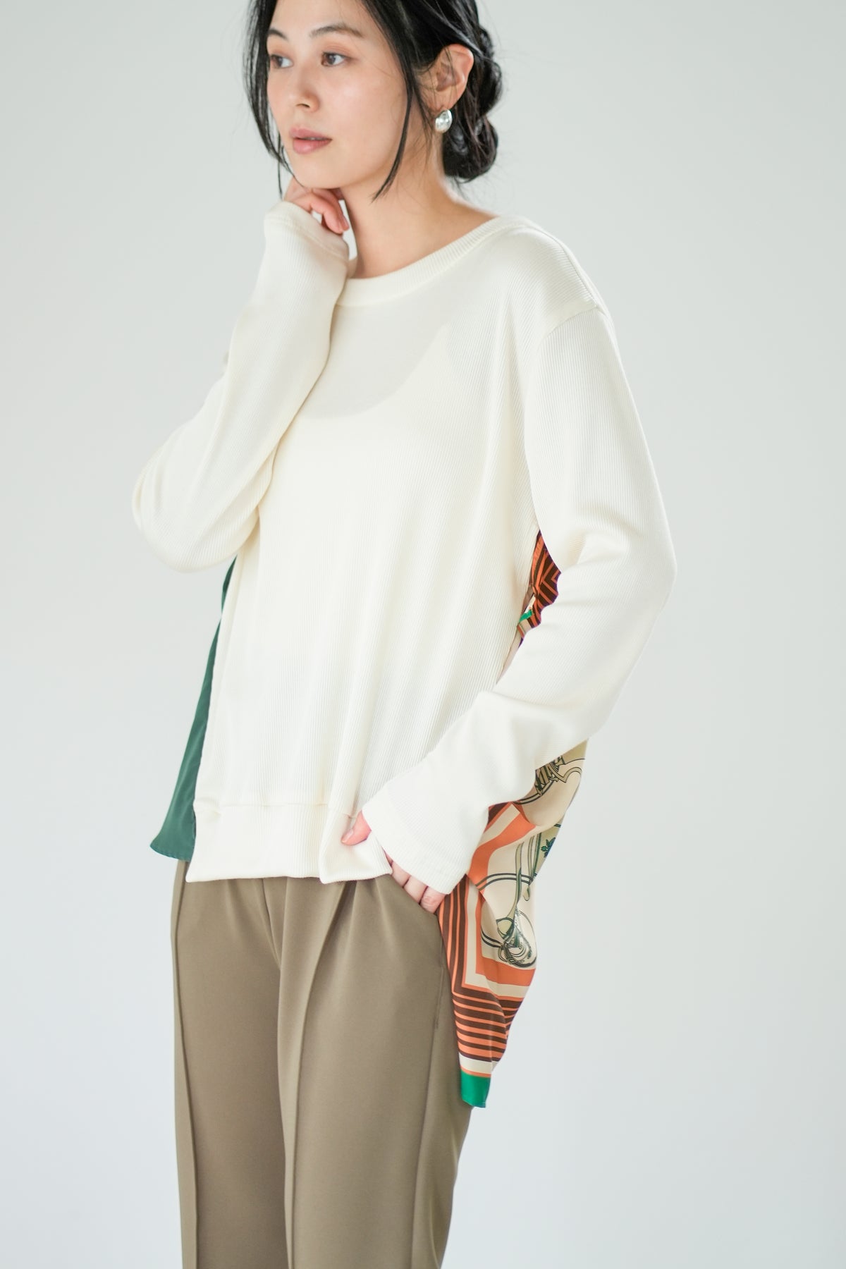 【Lallia Mu】 バックスカーフリブニットソー 2711544／2月上旬～2月中旬発送予定