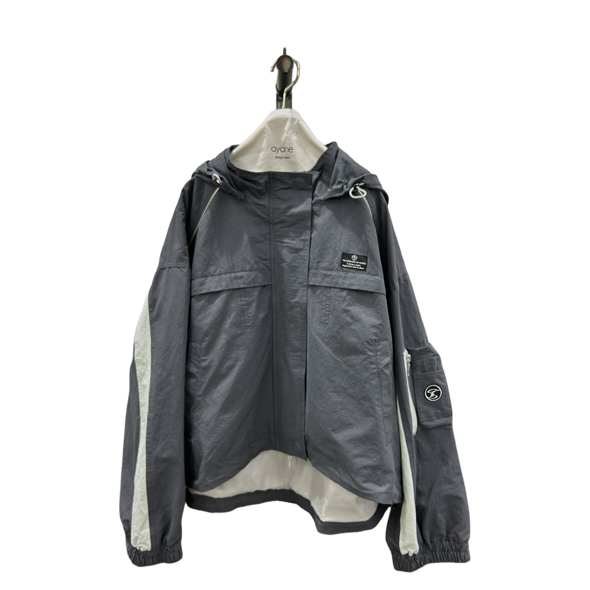 【ayane】バックロゴ刺繡マウンテンパーカー 856713