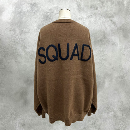 【ayane】 ロゴ刺繡ニットカーディガン 897137／11月下旬～12月上旬発送予定