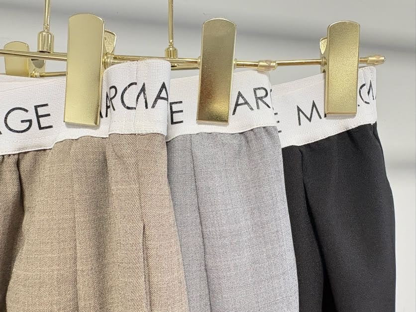 【MARGAUX VINTAGE | '27 Spring Collection】 ウエストロゴストレートパンツ PT 27002／１月中旬から２月中旬発送予定