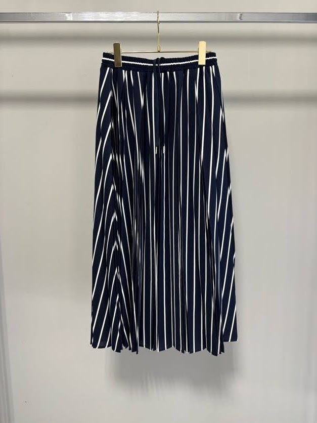 【MARGAUX VINTAGE | '27 Spring Collection】 ストライププリーツスカート   SK 27026／2月上旬から3月上旬発送予定