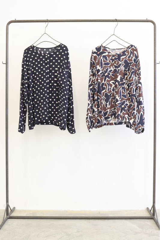 【LE MELANGE| '27 Spring Collection】 IPEKARプリントノーカラーシャツ 8713202／１月下旬から２月中旬発送予定
