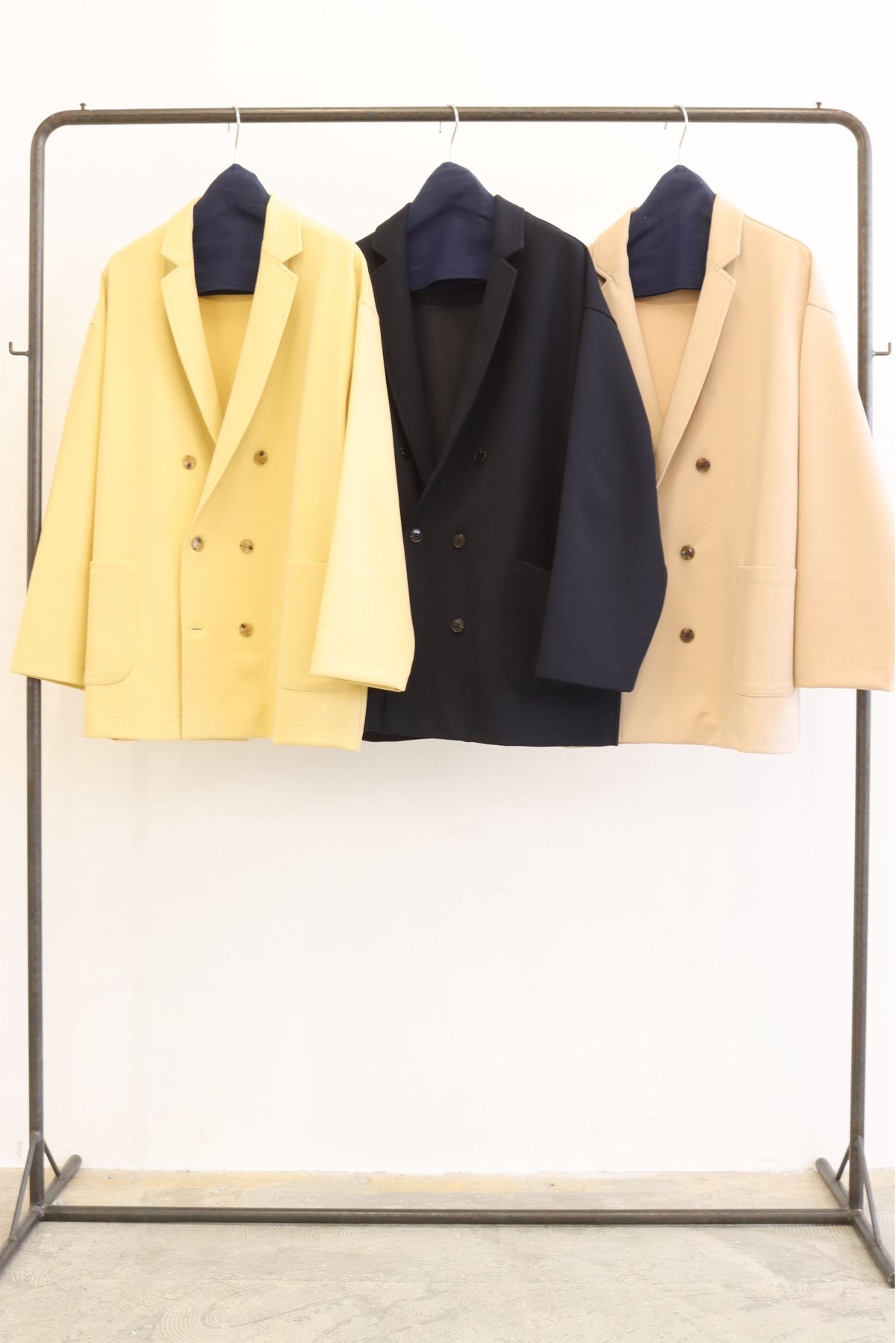【LE MELANGE| '27 Spring Collection】POLYESTER TWILL JERSEYダブルジャケット 8711803／２月中旬から３月上旬発送予定