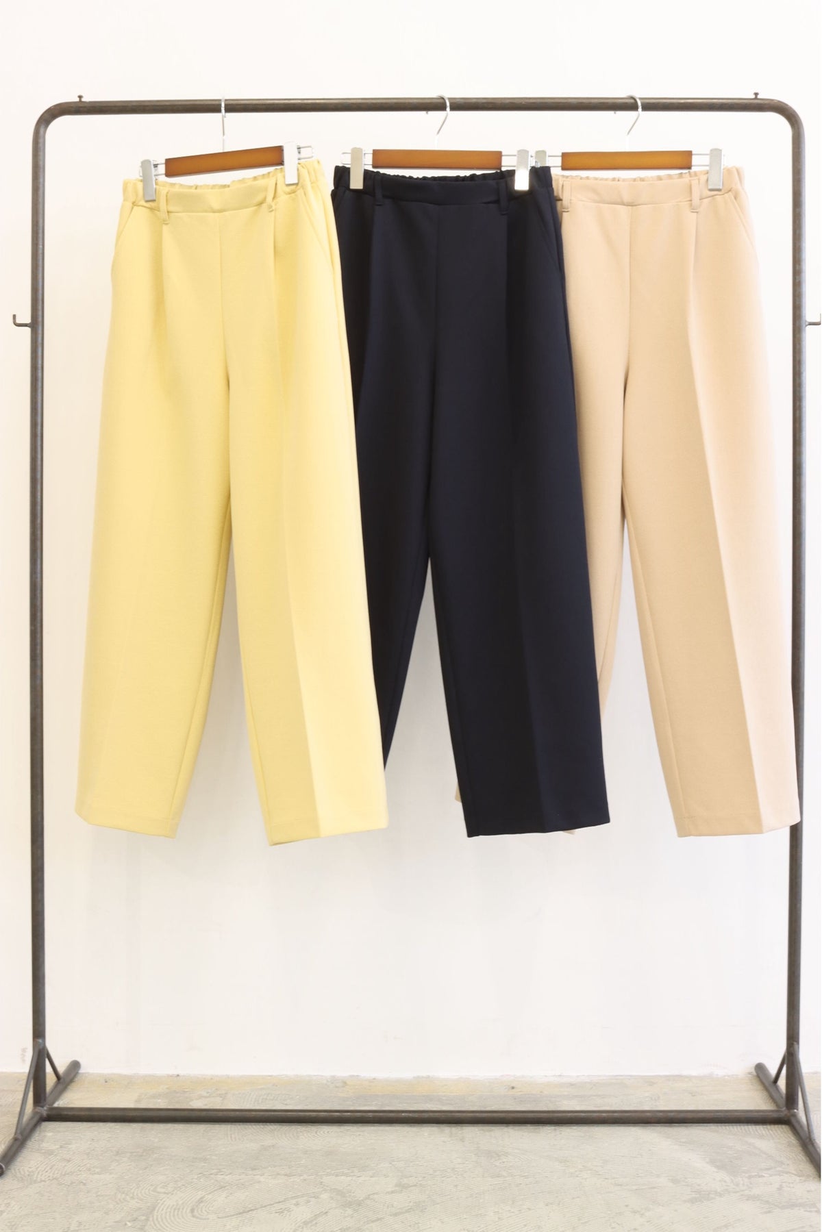 【LE MELANGE| '27 Spring Collection】POLYESTER TWILL JERSEYイージーパンツ 8711502／２月中旬から３月上旬発送予定