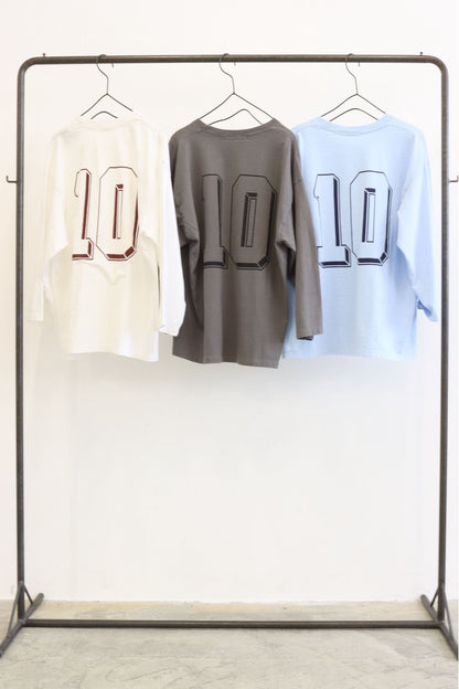 【LE MELANGE| '27 Spring Collection】ULTRA COTTON ANORAK CLUB コラボTee 8711007／２月中旬から３月上旬発送予定