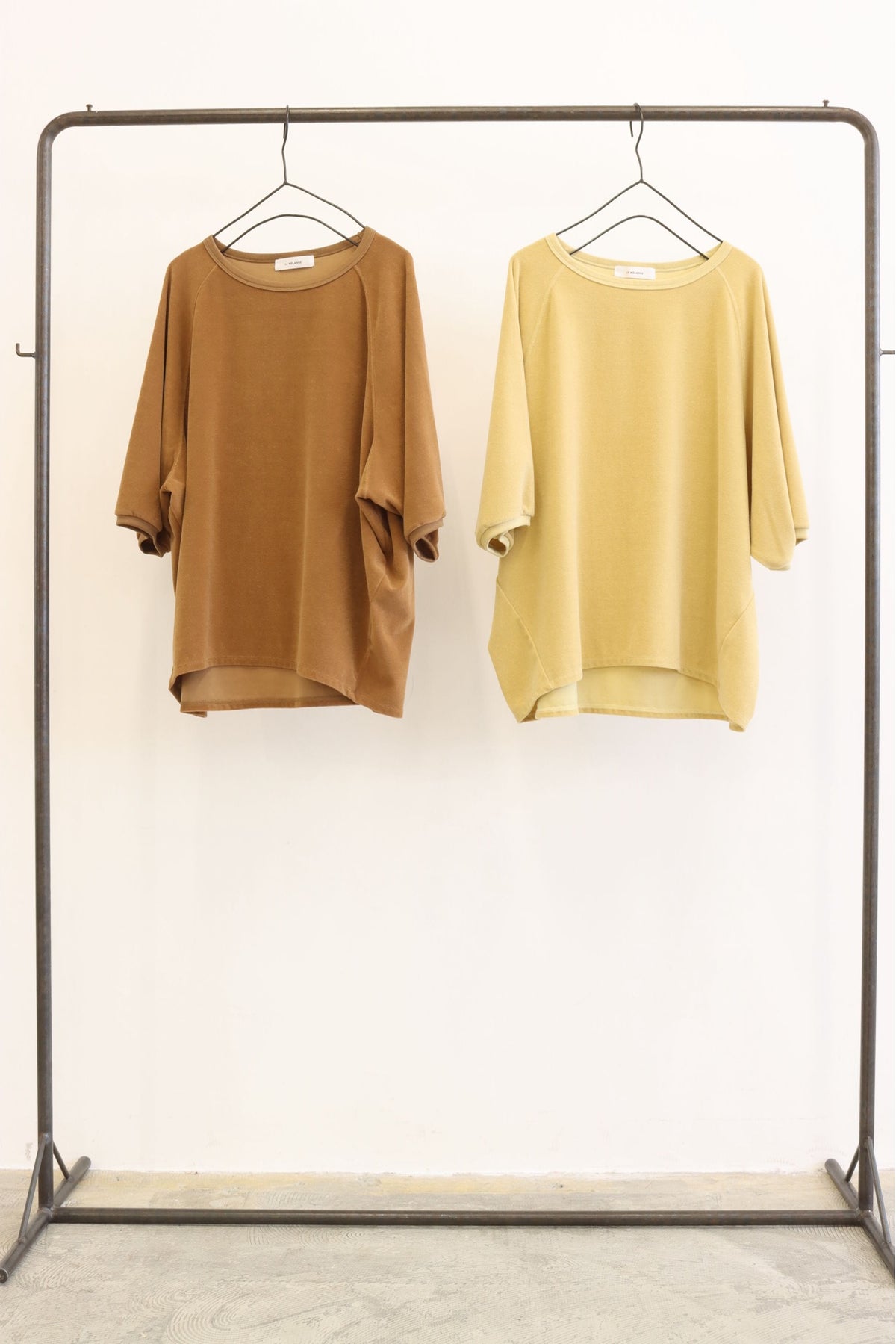 【LE MELANGE| '27 Spring Collection】MICRO PILEラグランプルオーバー 8711009／２月中旬から３月上旬発送予定