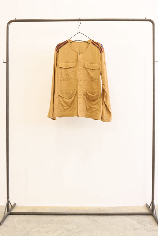 【LE MELANGE| '27 Spring Collection】コットンボイル刺繍ミリタリーブルゾン 8713805／３月上旬から３月下旬発送予定