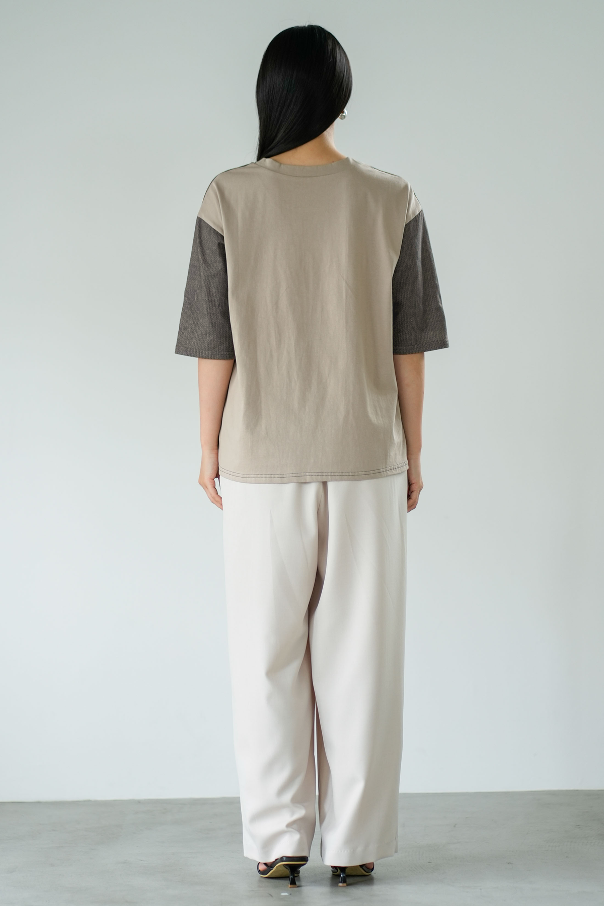 【Lallia Mu】 ファブリックプリントTシャツ 2711538／3月上旬～3月中旬発送予定